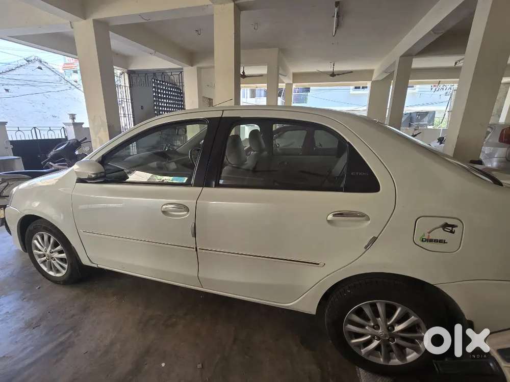 Toyota Etios 2015 Diesel Well Maintained