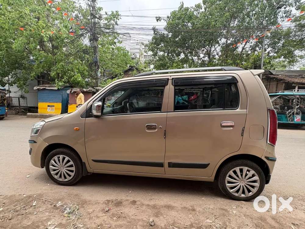 Maruti Suzuki Wagon R 2013 Petrol Well Maintained