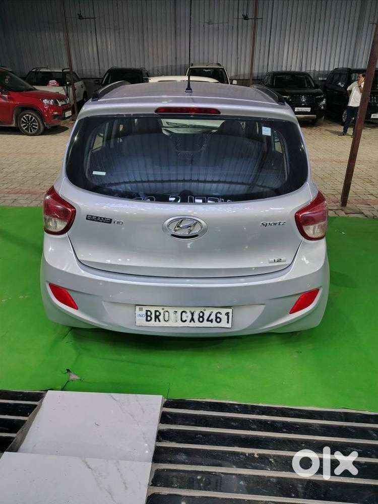 Hyundai Grand I10 Sportz, 2016, Petrol