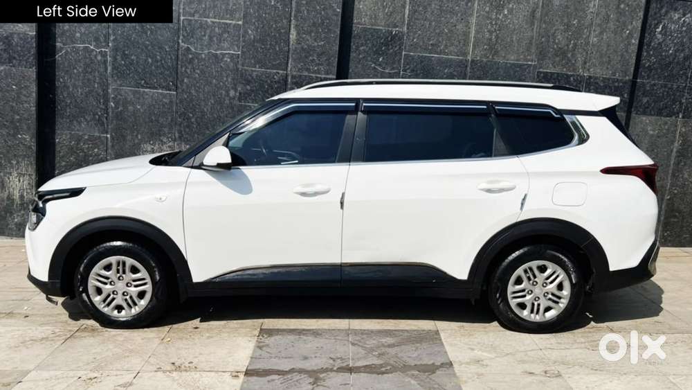 Kia Carens 1.5 Premium 7 Str, 2023, Petrol