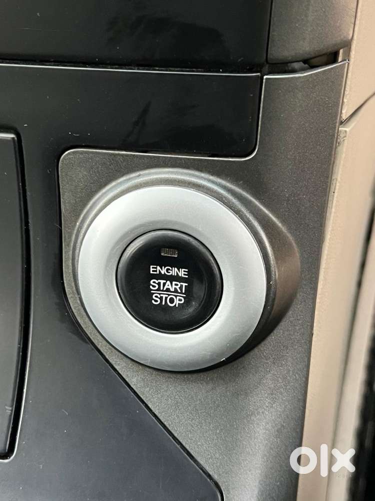 Mahindra Xuv500 At W10 Fwd, 2016, Diesel