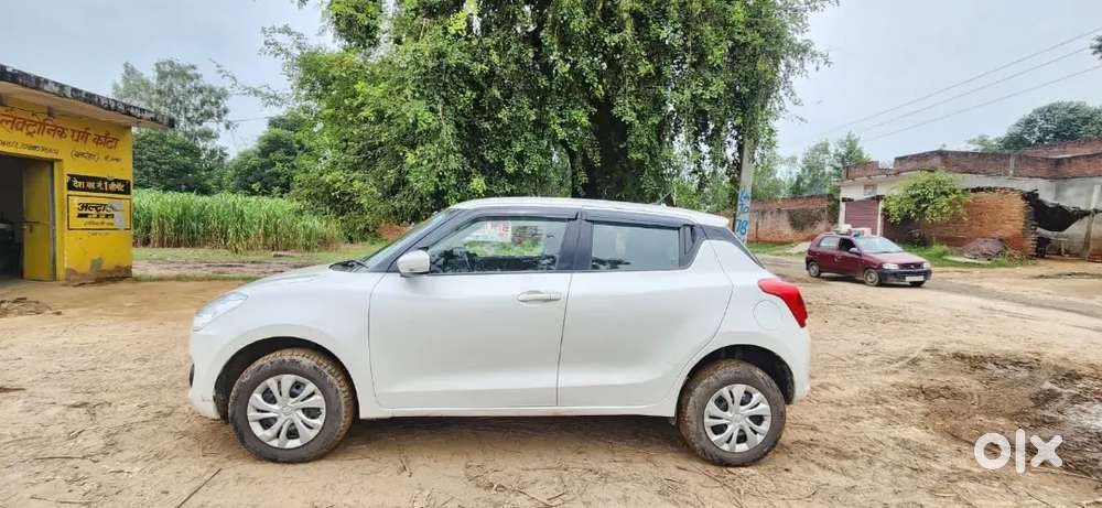 Maruti Suzuki Swift 2023 Vxi Manual