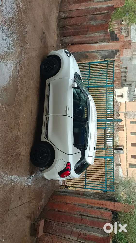 Maruti Suzuki Swift 2018 Petrol 45000 Km Driven
