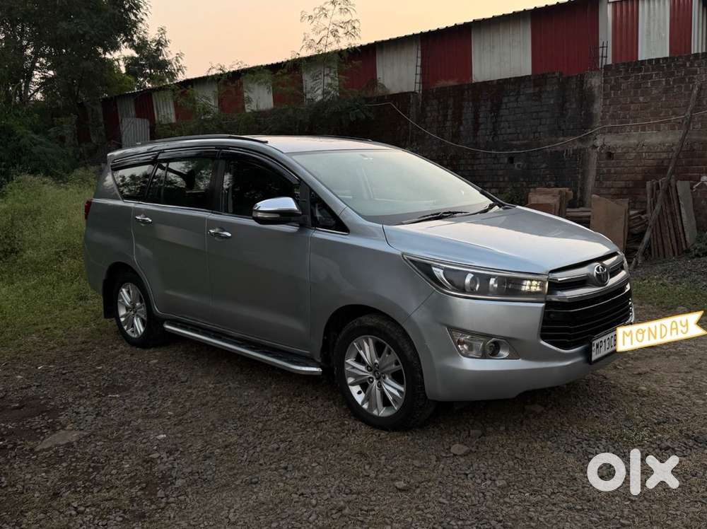 Toyota Innova Crysta Diesel 2016