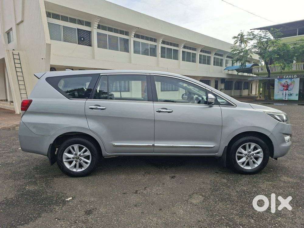 Toyota Innova Crysta 2.8 Gx At, 2016, Diesel