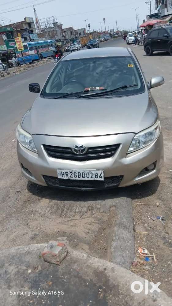 Toyota Corolla Altis 2010