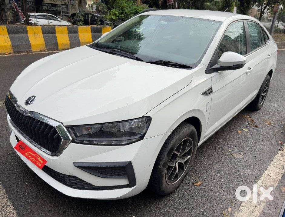 Skoda Slavia Style 1.0l Tsi Mt, 2024, Petrol
