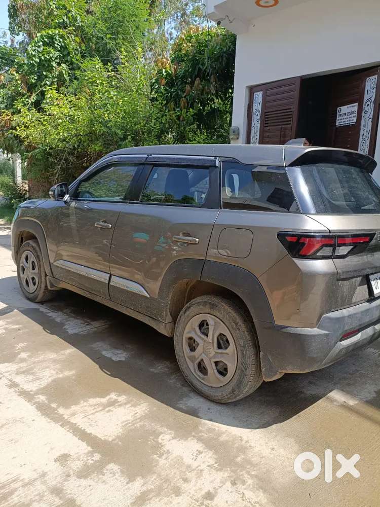 Maruti Brezza Lxi 2024 Year