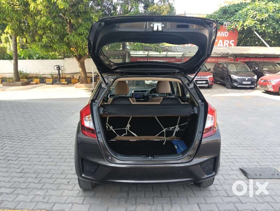 Honda Jazz V Mt Privilege, 2016, Petrol