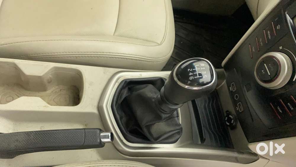 Mahindra Xuv300 W8 Option, 2020, Petrol