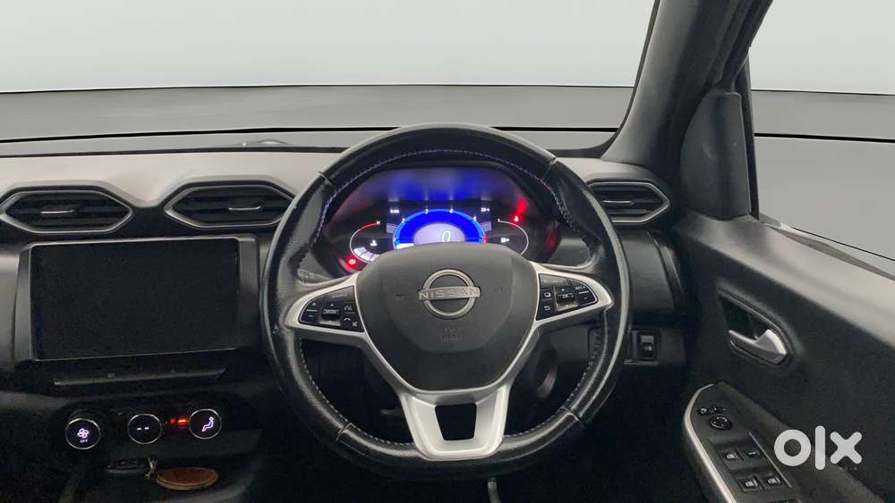 Nissan Magnite 1.0 Xv Premium Dual Tone, 2021, Petrol