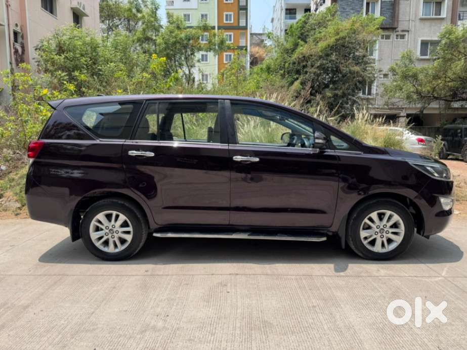 Toyota Innova Crysta 2.4 V 7 Str, 2017, Diesel