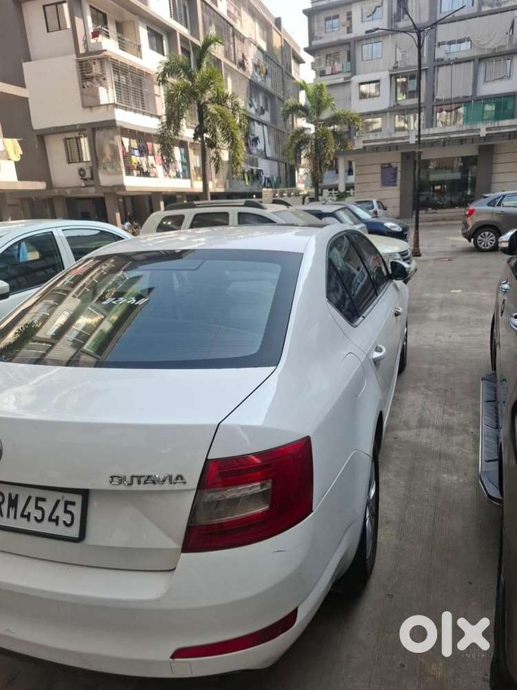 Skoda Diesel Automatic 2015 Sunroof