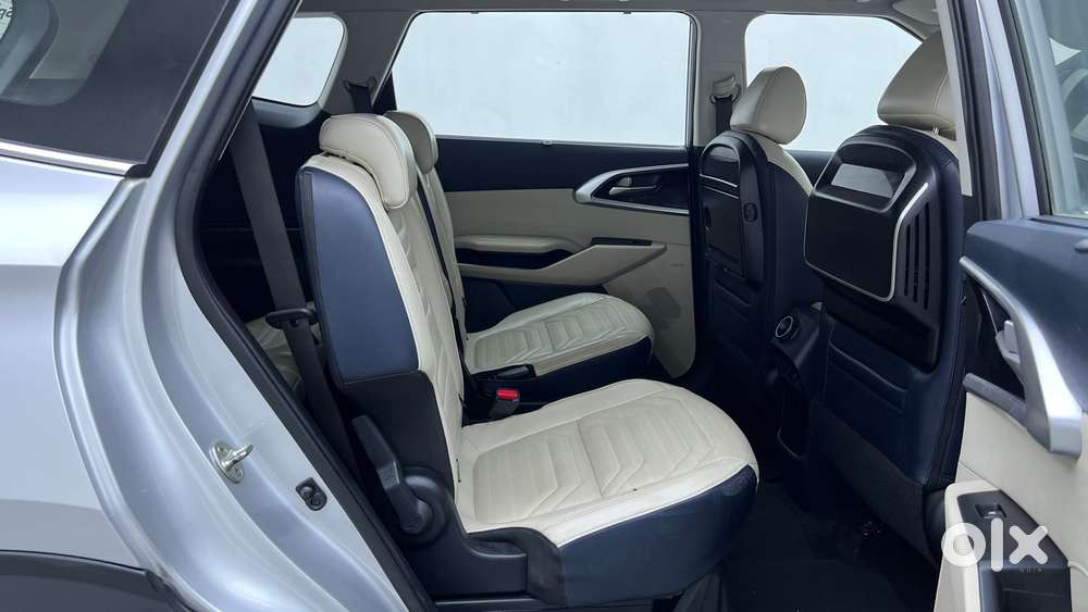 Kia Carens 1.4 Luxury Plus Dct 7 Str, 2022, Petrol