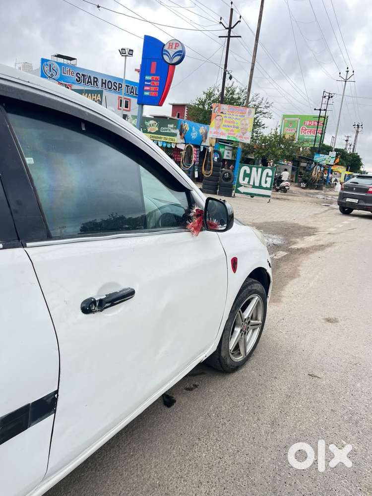 Nissan Sunny Petrol 2013