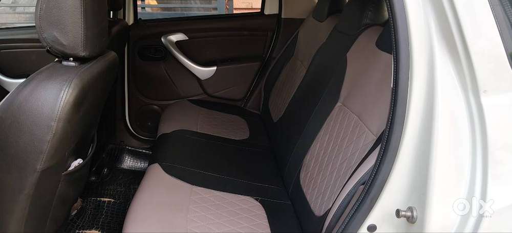 Very Good Condition.. Fresh Tyres.. New System And New Back Camara.