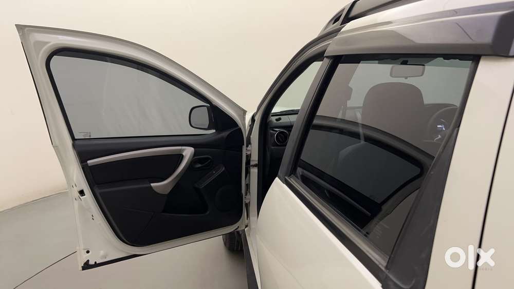 Renault Duster Petrol Rxs, 2021, Cng & Hybrids