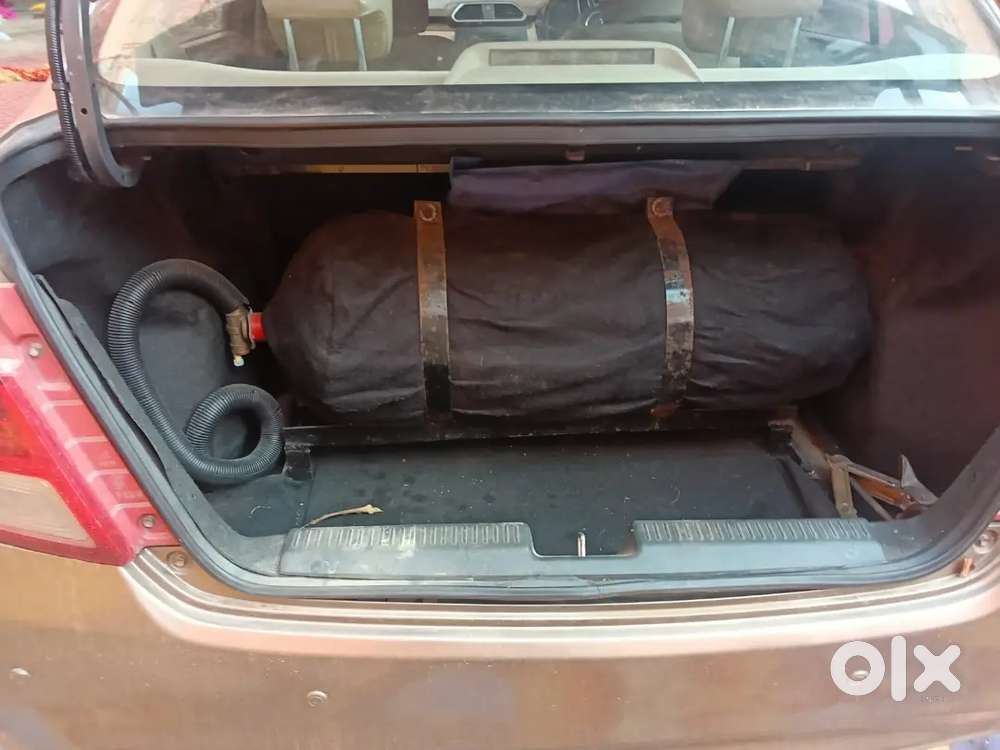 Maruti Suzuki Dzire 2018 Cng & Hybrids 90000 Km Driven