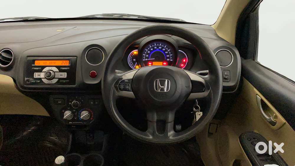 Honda Brio Vx Mt, 2015, Petrol