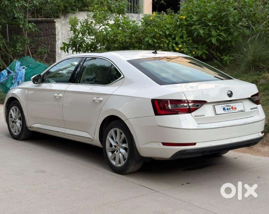 Skoda Superb 2.0 L&k Tsi At, 2019, Petrol