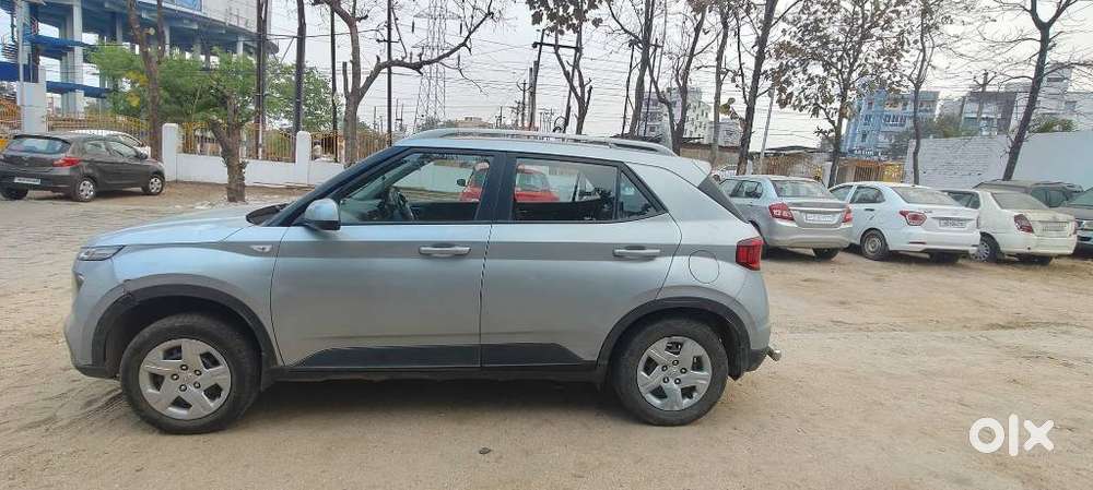 Hyundai Venue S 1.2 Petrol, 2020, Petrol