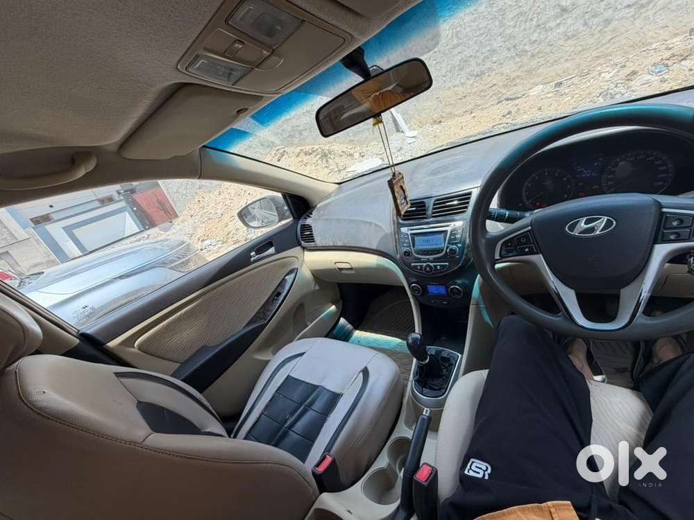 Hyundai Verna 2012