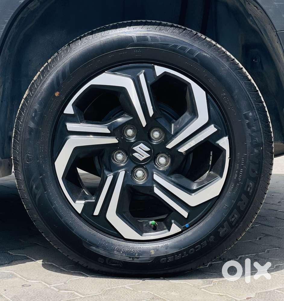 Maruti Suzuki Brezza 1.5 Zxi Plus At Smart Hybrid, 2023, Petrol