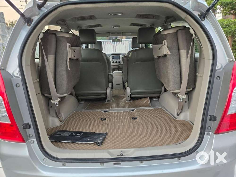 Toyota Innova Diesel 2012