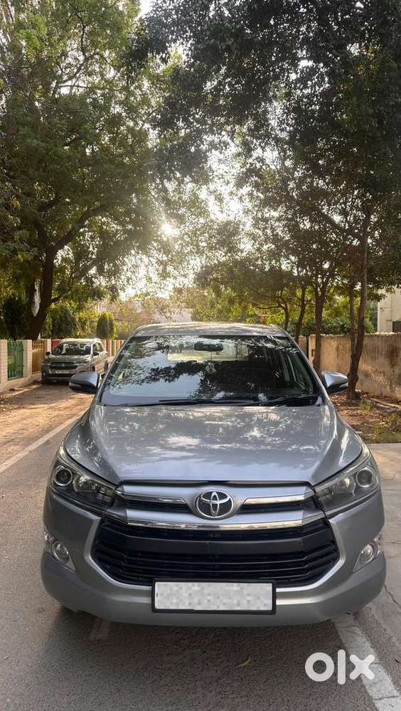 Toyota Innova Crysta  2016