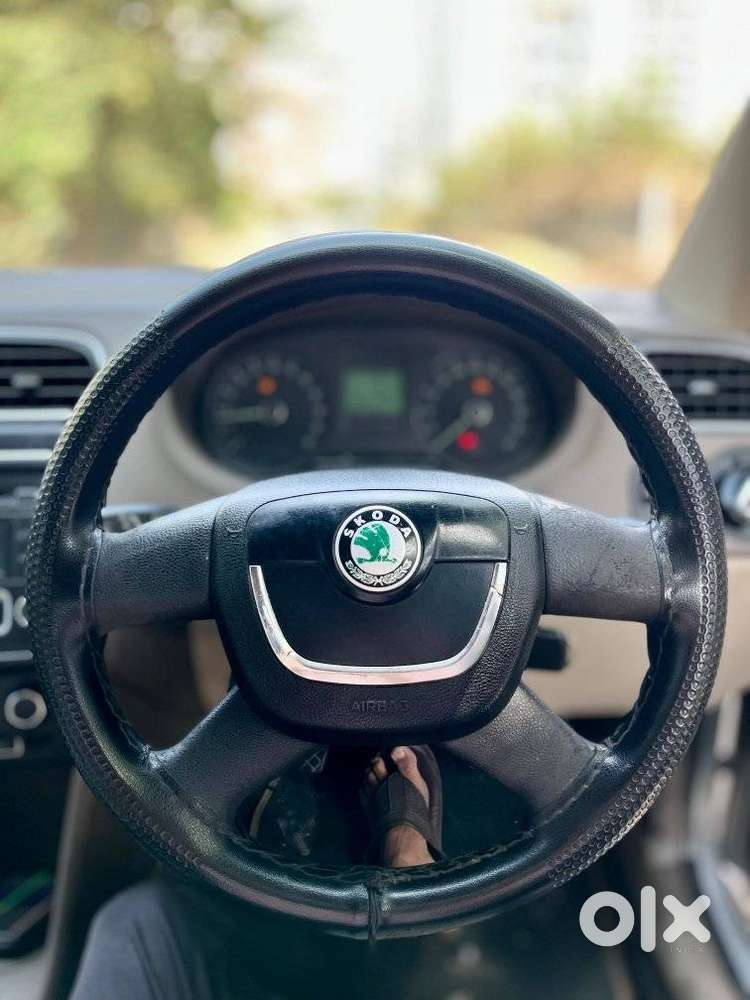 Skoda Rapid 1.5 Elegance Tdi Mt, 2012, Diesel