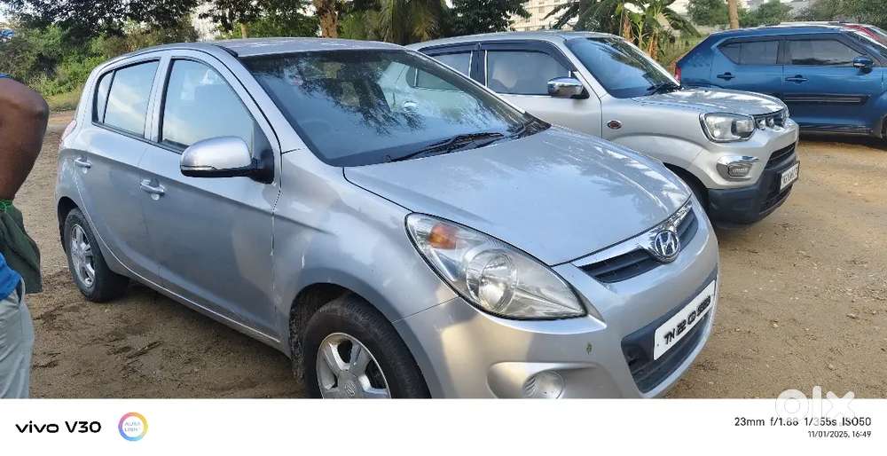 Hyundai I20 2012 Petrol 63000 Km Driven