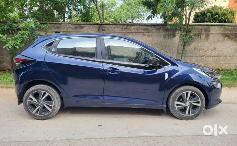 Tata Altroz Xz Plus (s), 2023, Petrol