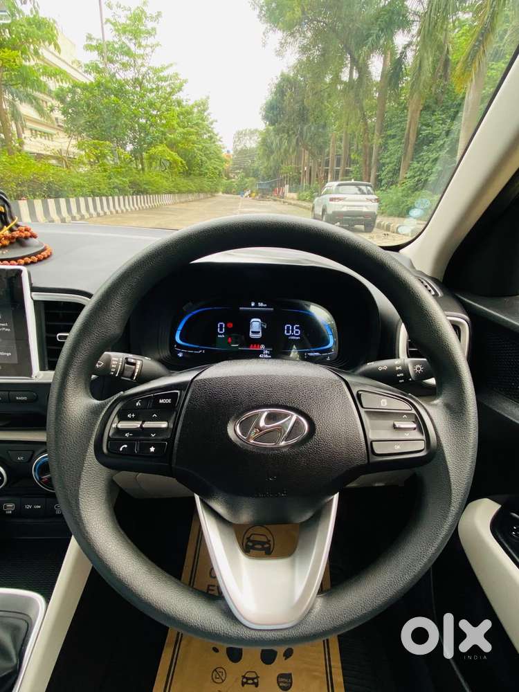 Hyundai Venue 1.2 S (o), 2025, Petrol