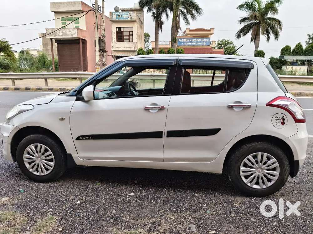 Maruti Suzuki Swift 2017 Diesel 98000 Km Driven, 2nd Owner