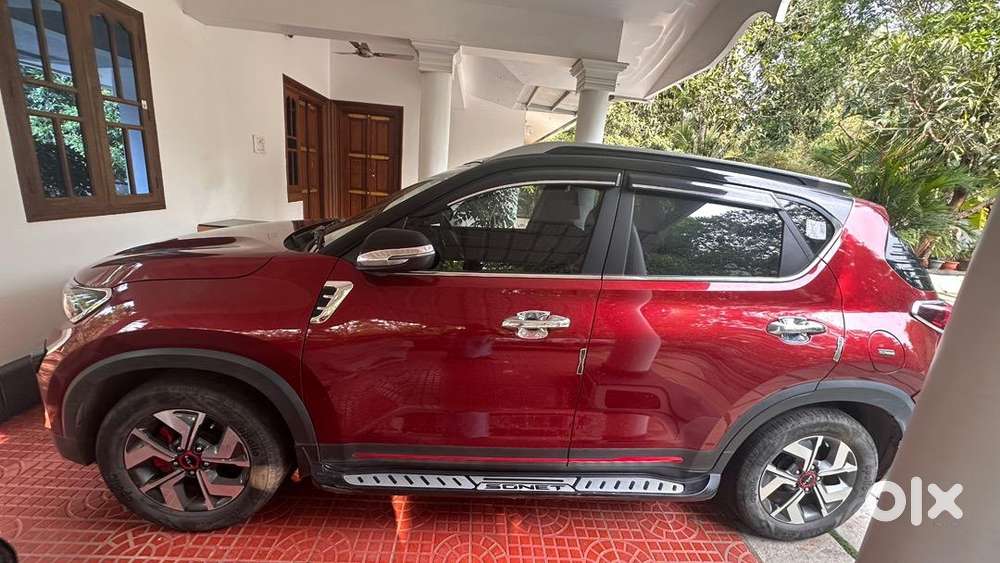 Petrol 7dct ,automatic ,dualtone,sunroof