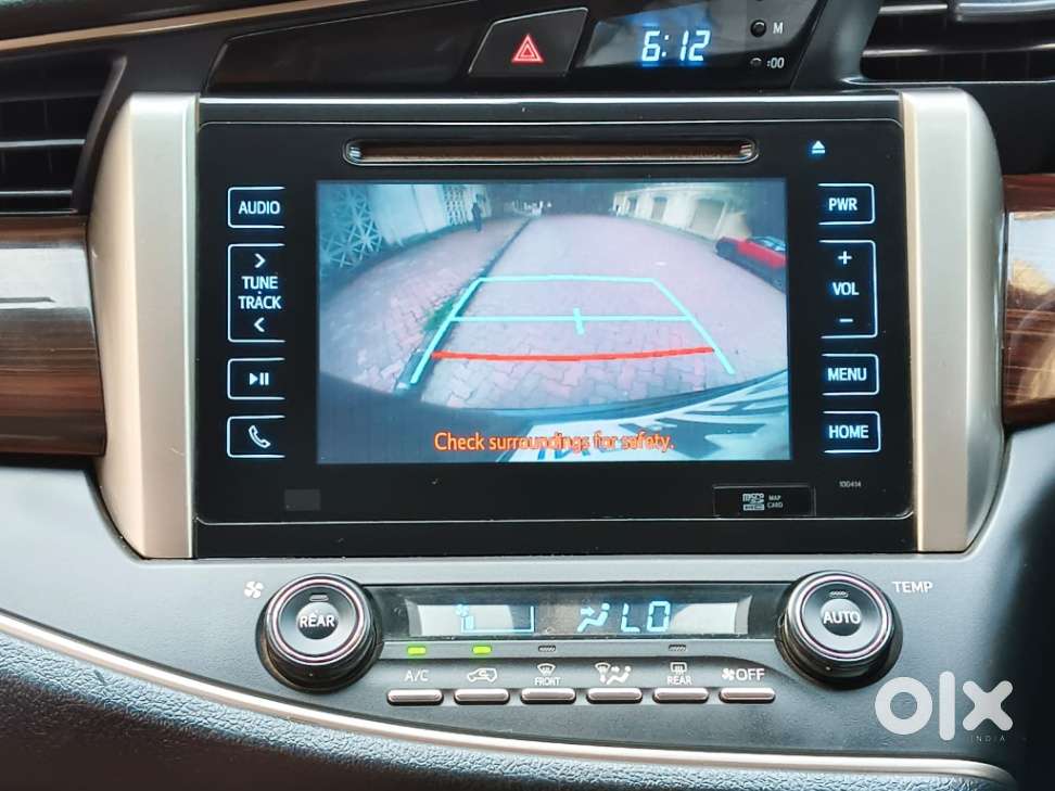 Toyota Innova Crysta 2.8z Automatic, 2016, Diesel