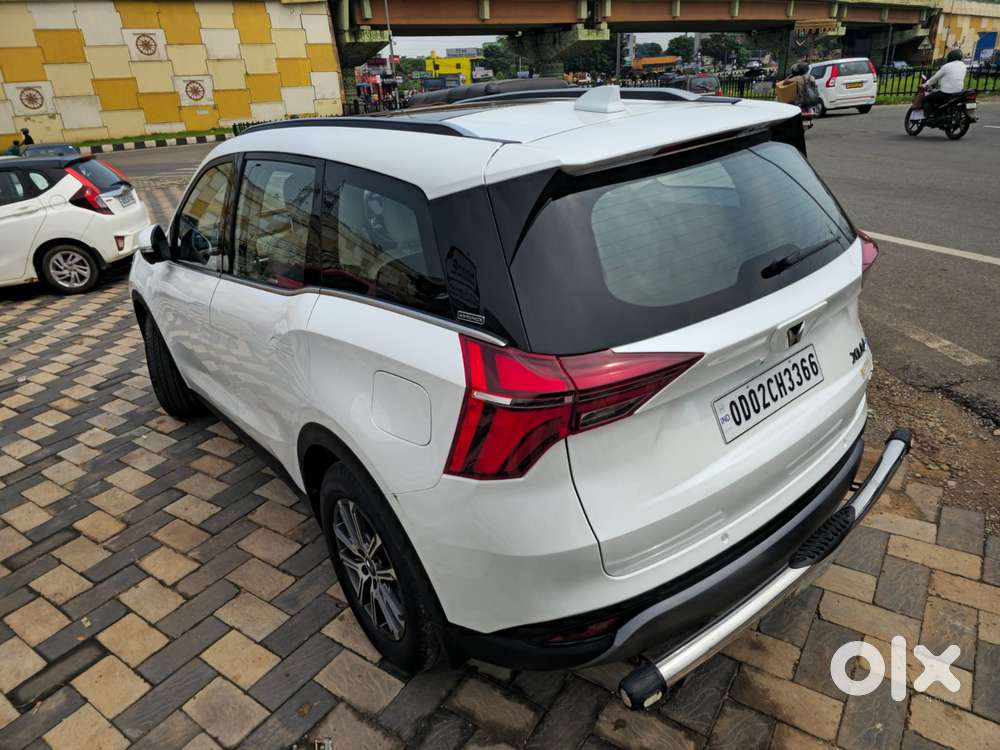 Mahindra Xuv700 2.2 Ax 7 Diesel At Luxury Pack Str Awd, 2023, Diesel