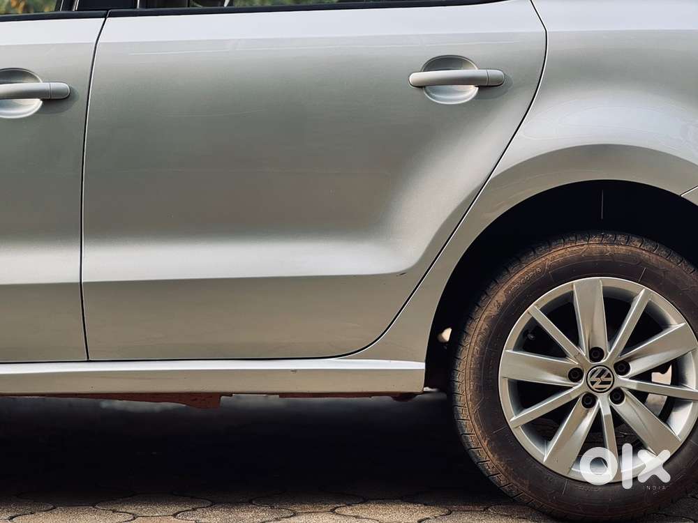 Volkswagen Polo Petrol Manual 2015 Year