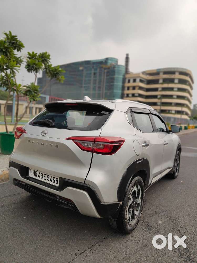 Nissan Magnite 1.0 Xv Premium, 2021, Petrol
