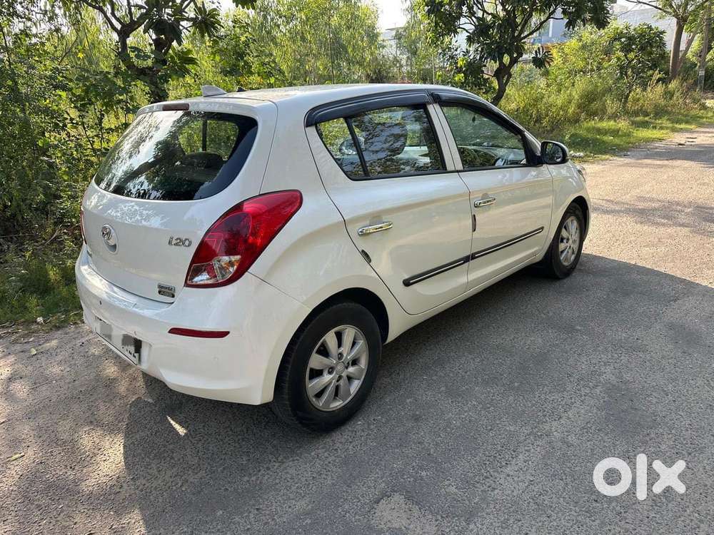Hyundai I20 Sportz 1.4 Crdi, 2014, Diesel