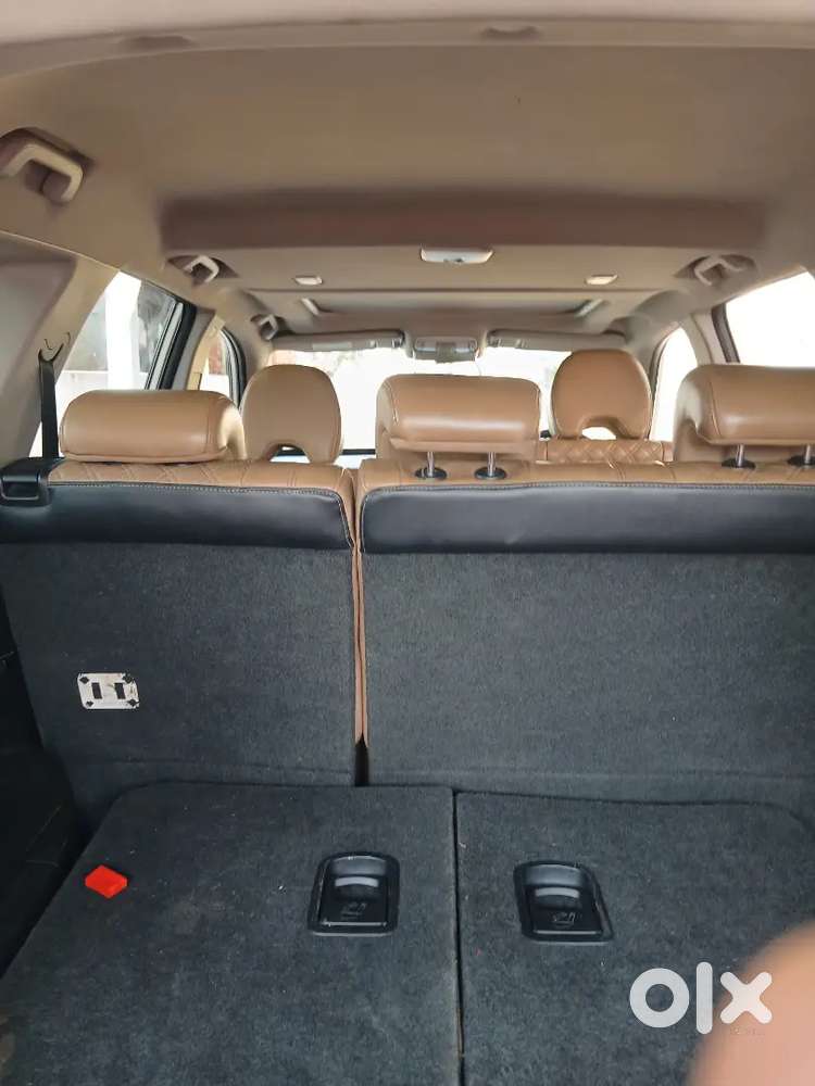 Mahindra Xuv500 W11 2019