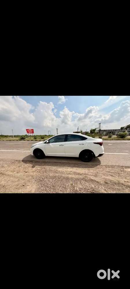 Kisi Bhai Ko Gadi Giri Rakhvane Hetu Sampark Karen Bina Byaaj Ke