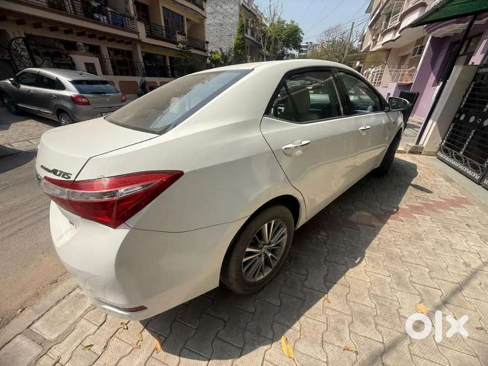 Toyota Corolla Altis 2015 Petrol Well Maintained