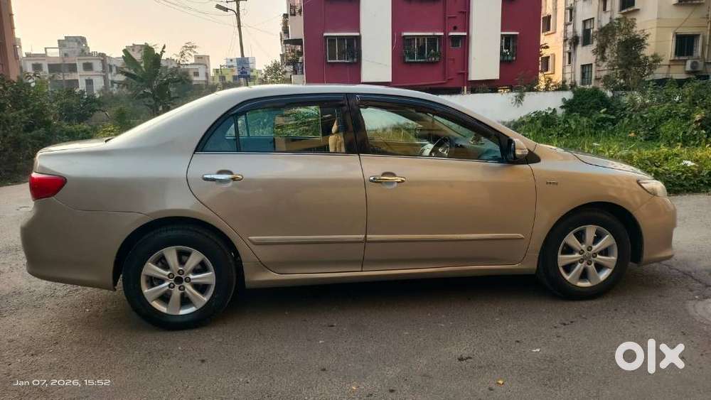 Toyota Corolla Altis G, 2011, Petrol