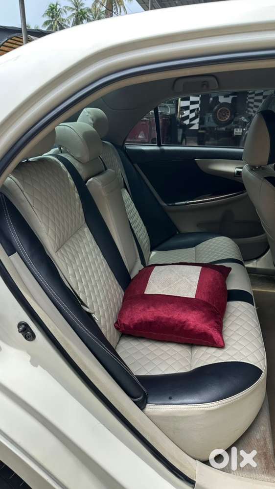 Toyota Corolla Altis 2013