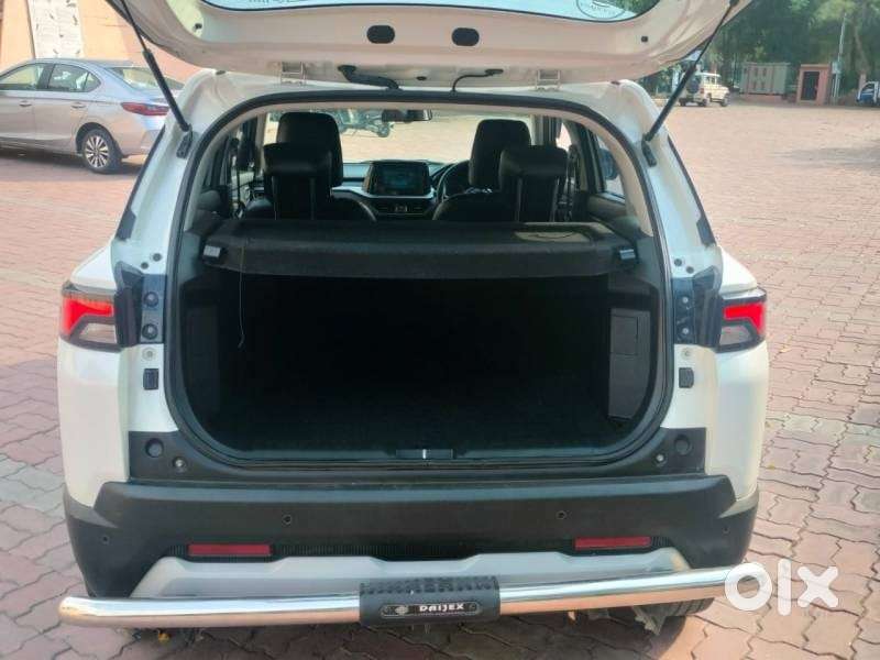 Maruti Suzuki Brezza 1.5 Zxi Plus At Smart Hybrid, 2022, Petrol