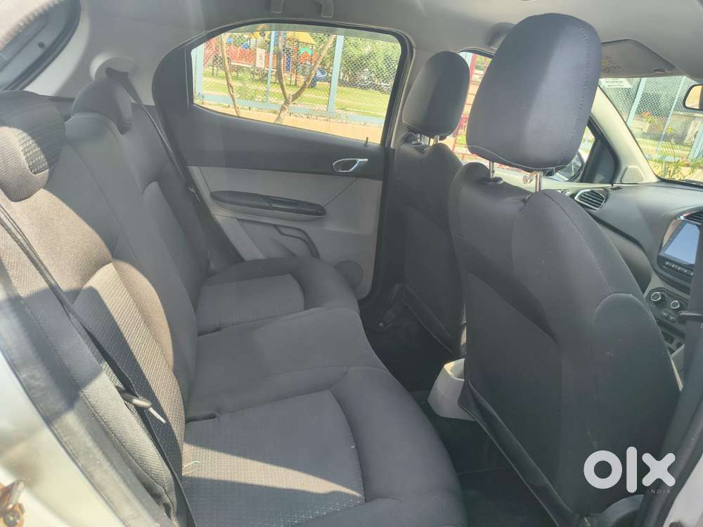 Tata Tiago Xz, 2016, Petrol