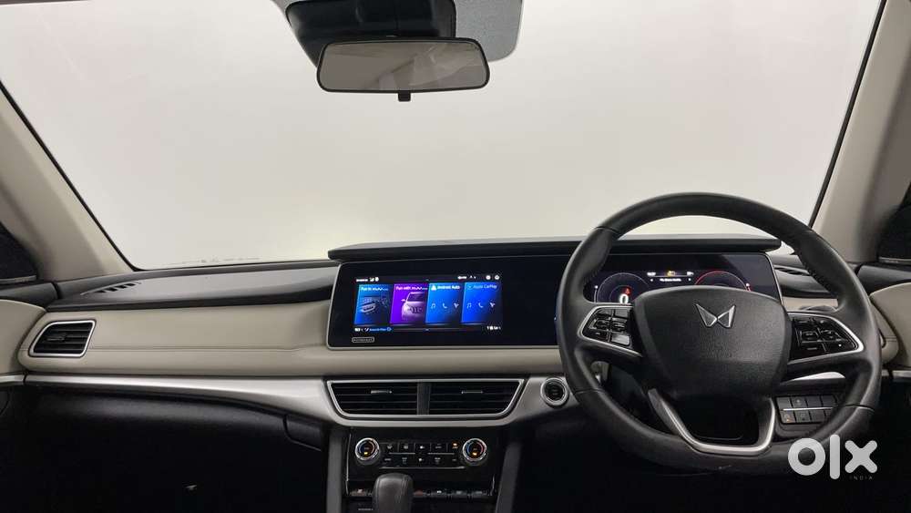 Mahindra Xuv700 2.2 Ax 7 Diesel At Luxury Pack Str, 2023, Diesel