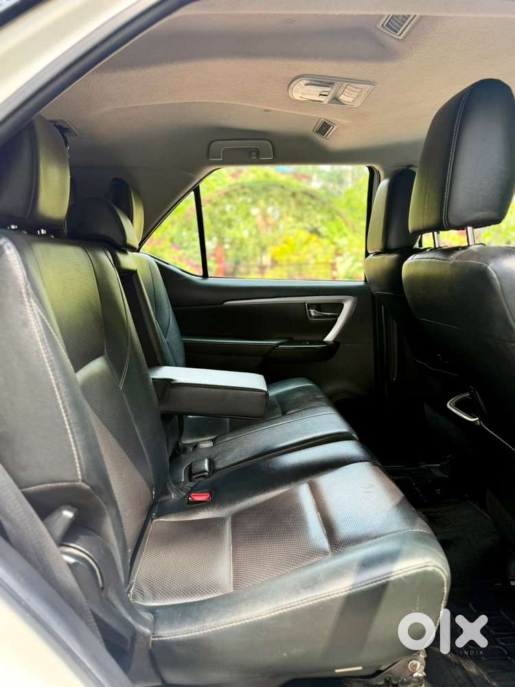 Toyota Fortuner 4x2 Mt 2.8 Diesel, 2022, Diesel