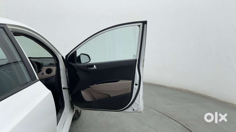 Hyundai Xcent 1.2 Vtvt Sx Option, 2016, Petrol